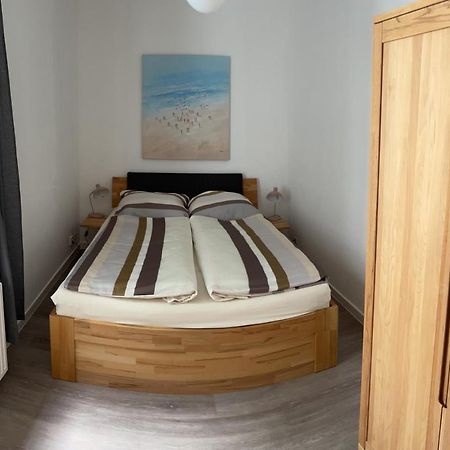 רוסטוק Ruhige Ferienwohnung מראה חיצוני תמונה