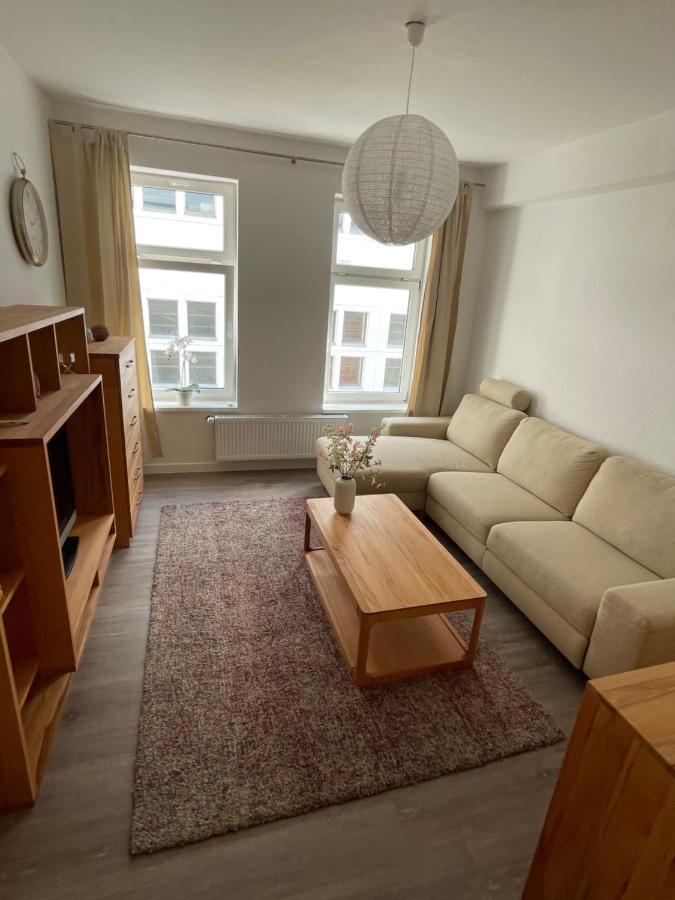 רוסטוק Ruhige Ferienwohnung מראה חיצוני תמונה