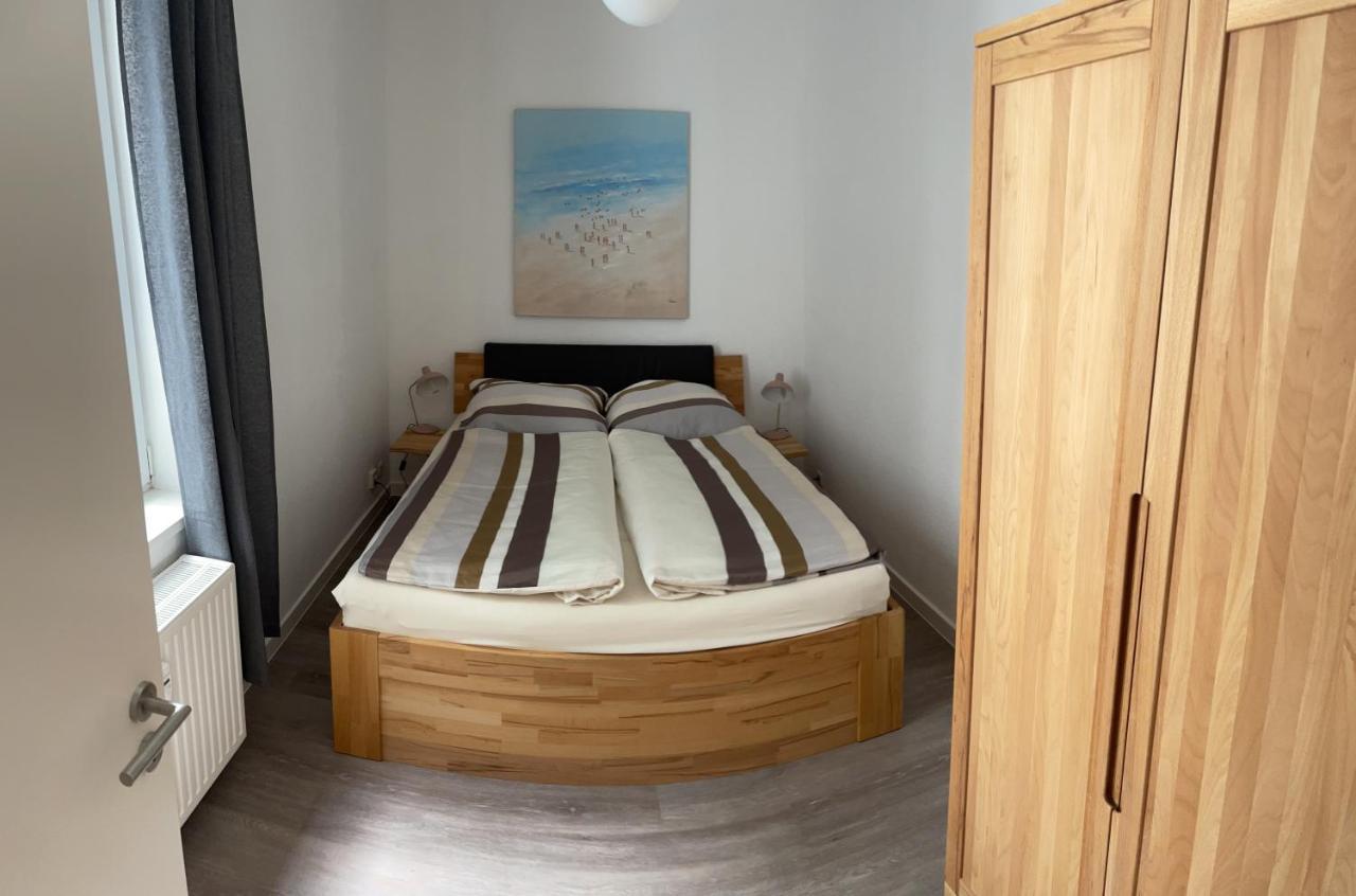 רוסטוק Ruhige Ferienwohnung מראה חיצוני תמונה